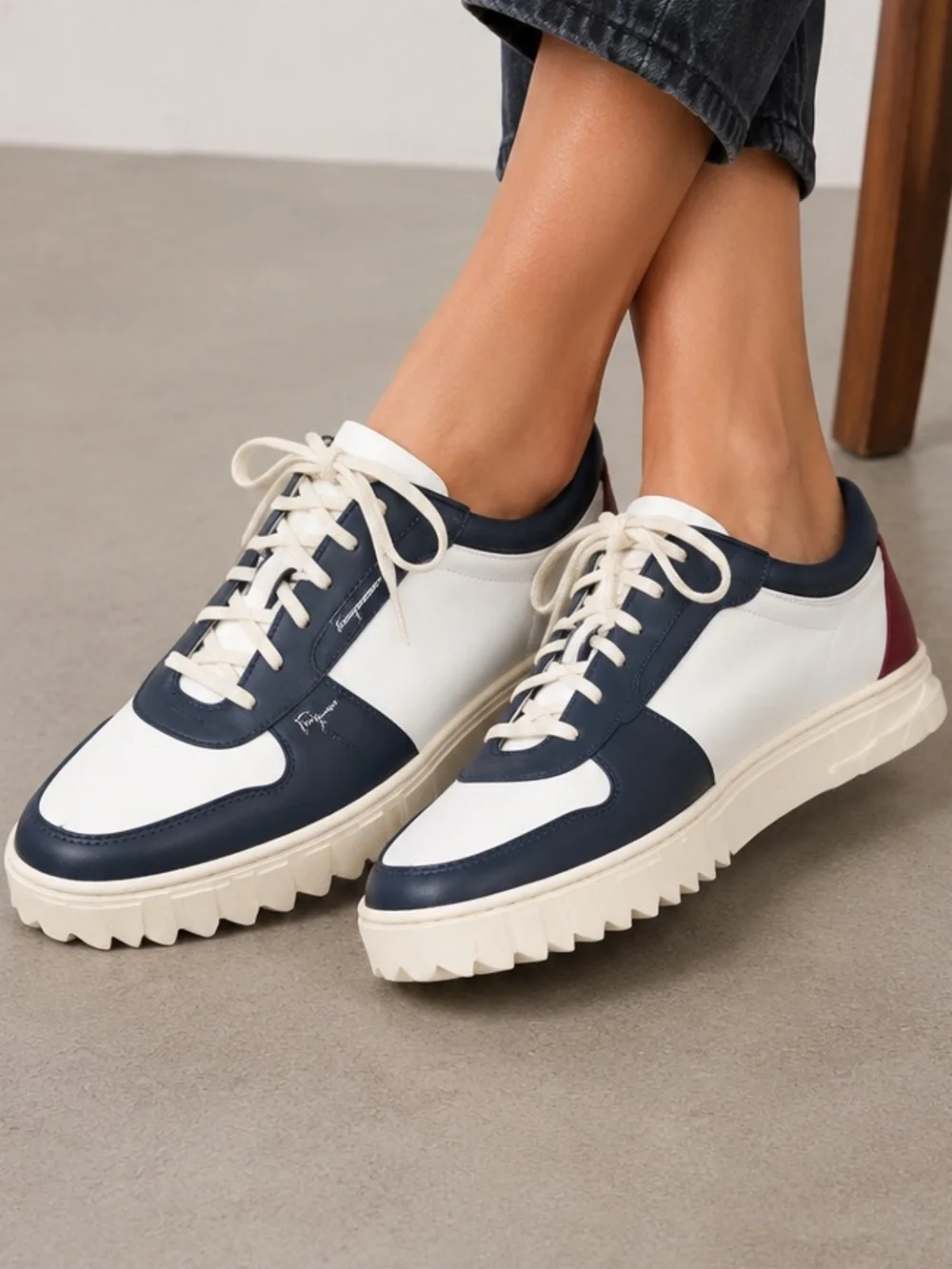 Salvatore Ferragamo Scuby Leather Sneakers Size 7.5 Navy White Platform Like New